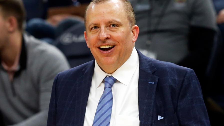 Los Knicks traen de vuelta a Tom Thibodeau