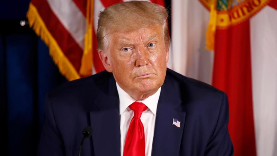 Trump dice estar junto a Líbano y que nadie puede saber qué provocó las explosiones