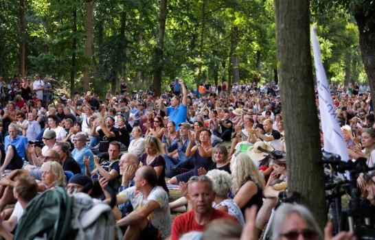 Berlín ve inaceptables las manifestaciones sin respeto a medidas de higiene Berlín ve inaceptables las manifestaciones sin respeto a medidas de higiene