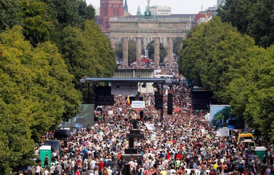 Berlín ve inaceptables las manifestaciones sin respeto a medidas de higiene Berlín ve inaceptables las manifestaciones sin respeto a medidas de higiene