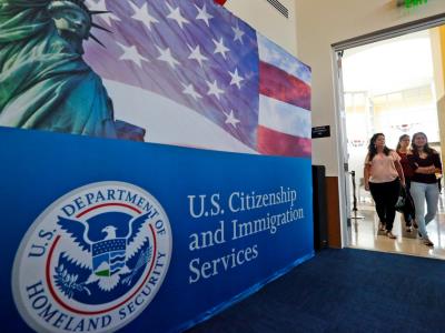 Política de verificaciones vecinales en ciudadanía de EE. UU.