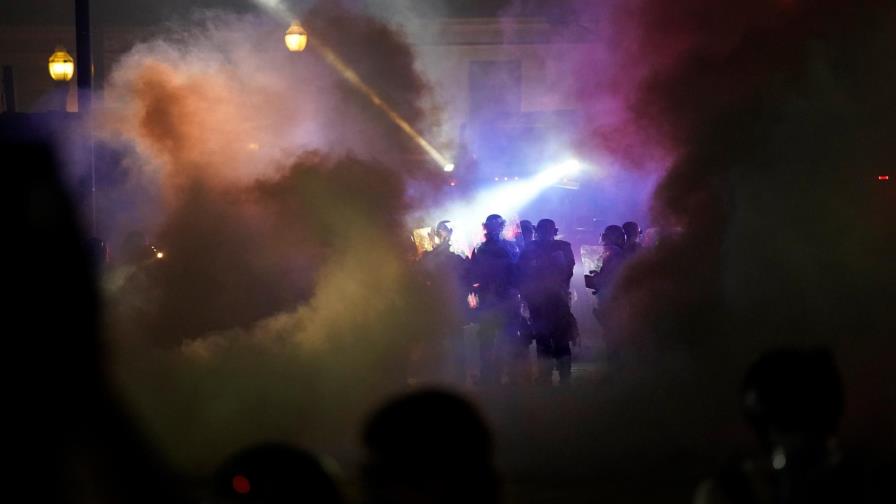 Trump enviará agentes federales para sofocar protestas raciales en Kenosha