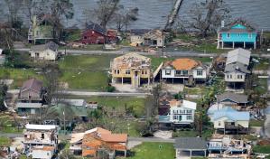 El huracán Laura deja 14 muertos en el sur de EEUU pero menos daños de los previstos