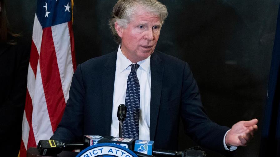 Tribunal impide por ahora entregar impuestos de Trump