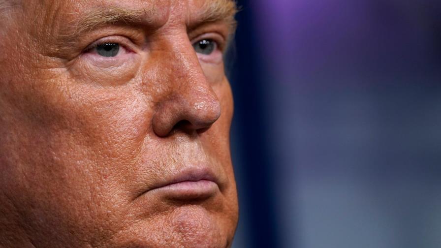 Trump calificó de “estúpidos” a los latinos, según un libro de su exabogado