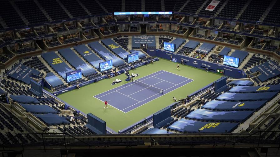 Djokovic ante el español Carreño, última barrera antes de cuartos del Abierto