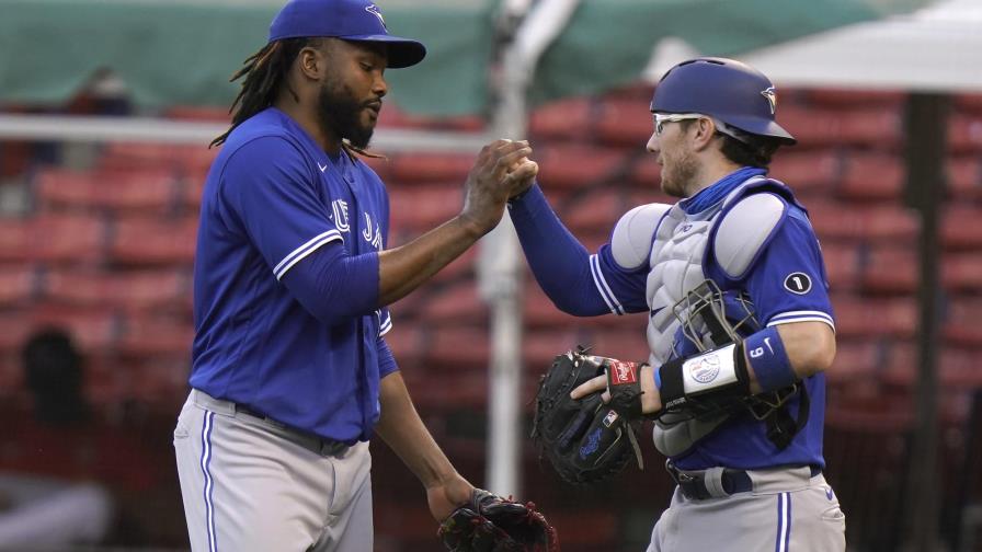 Bichette y Kirk anotan para que Azulejos ganen a Mets