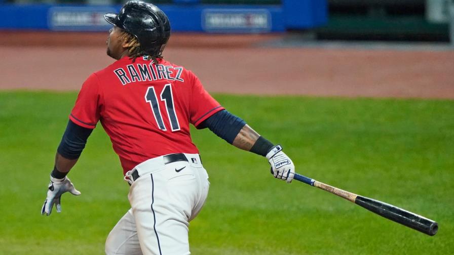 Jonrón de José Ramírez coloca a Indios en los playoffs