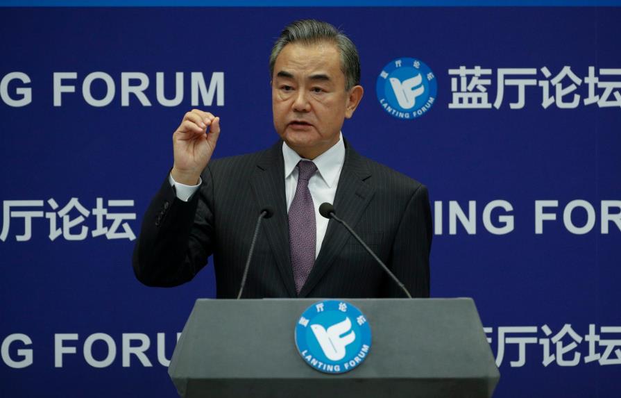 China insta a no “agravar el desastre” de covid-19 con acusaciones
