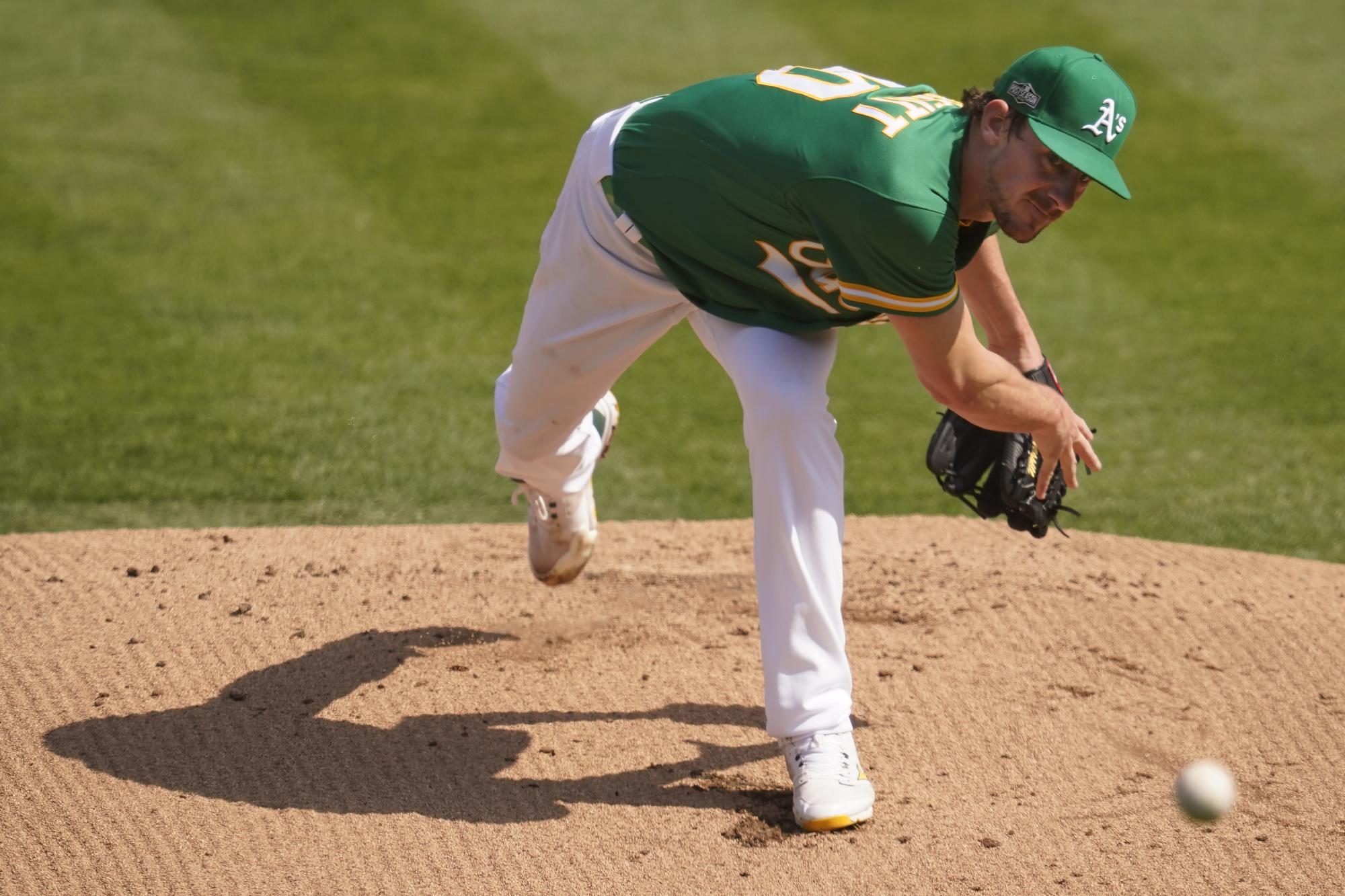 Los Atléticos de Oakland anuncian a Chris Bassitt para enfrentar a los Astros de Houston en el partido de hoy. (AP/Eric Risberg)