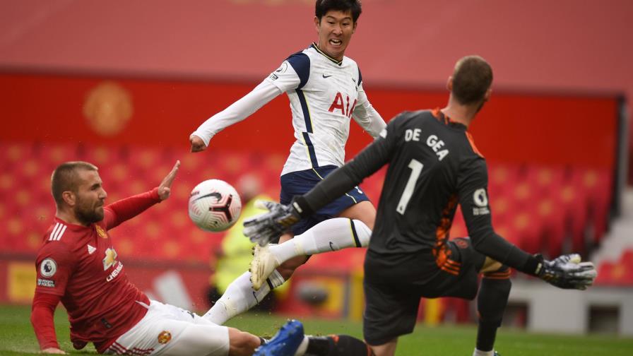 Los históricos Liverpool y Manchester United son humillados