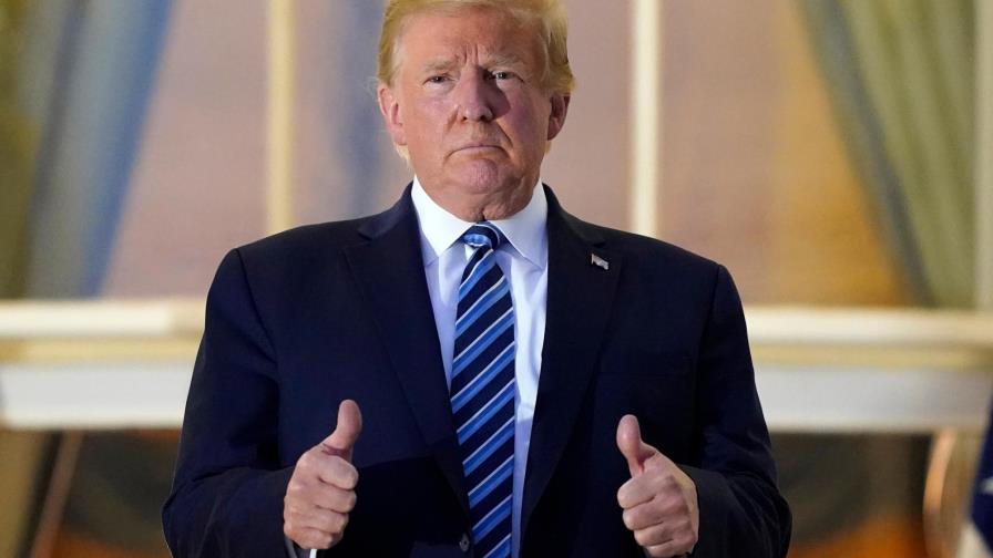 Trump vuelve a la campaña con un mitin virtual pese a su contagio de COVID-19 Trump vuelve a la campaña con un mitin virtual pese a su contagio de COVID-19