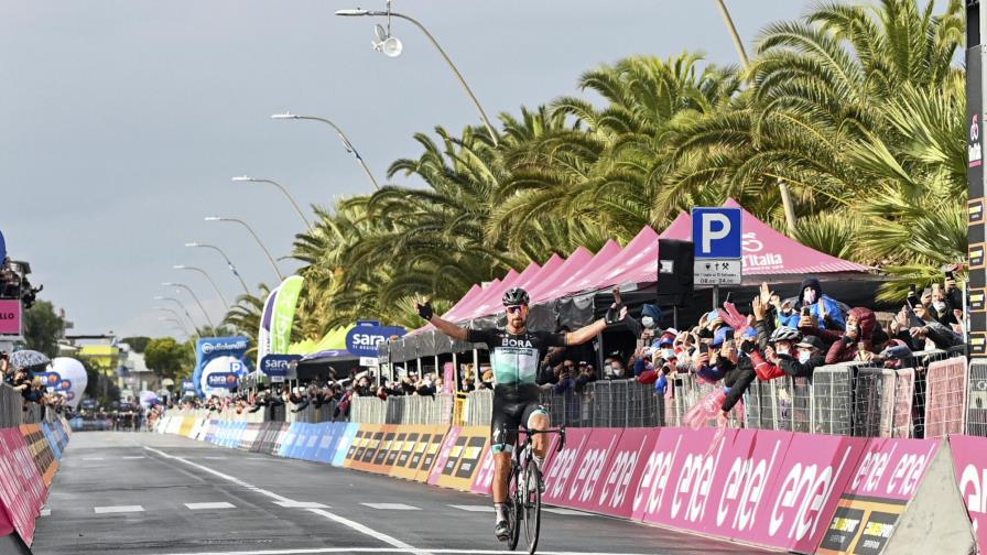 Peter Sagan gana en solitario la 10ª etapa del Giro de Italia