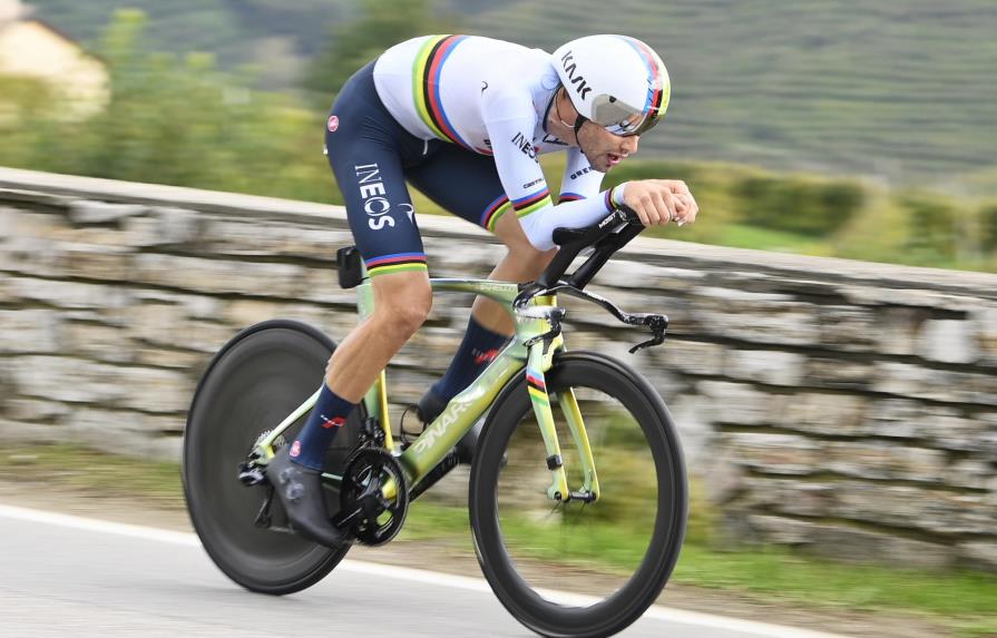 Filippo Ganna conquista la crono de la 14ª etapa del Giro, Almeida sigue líder