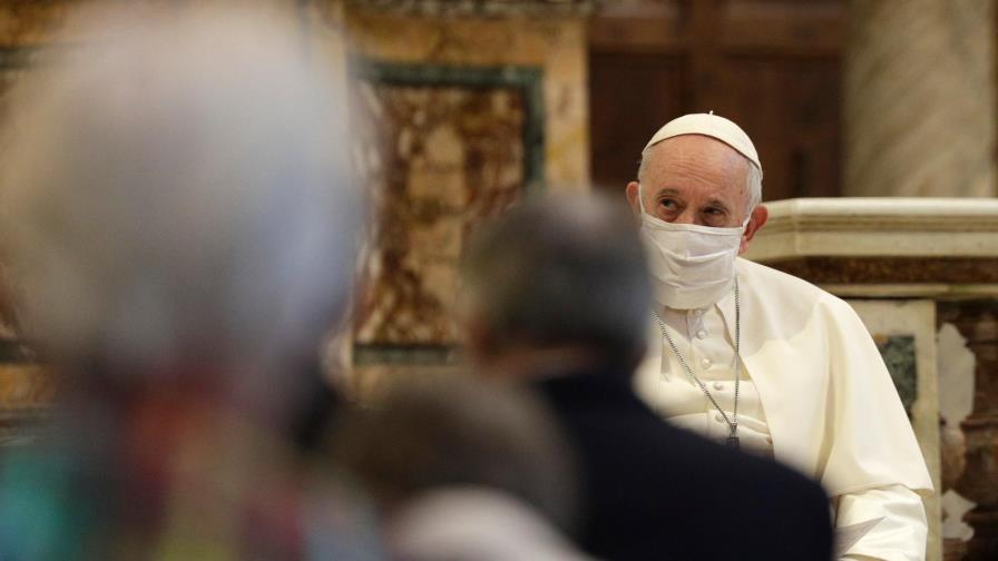 Papa aprueba uniones civiles entre personas del mismo sexo