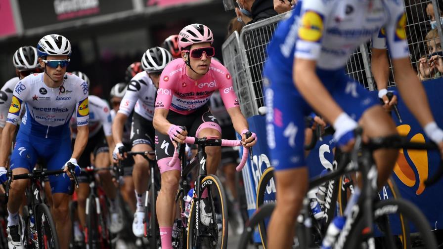 Ciclistas aseguran que su rebelión en el Giro fue para proteger su seguridad