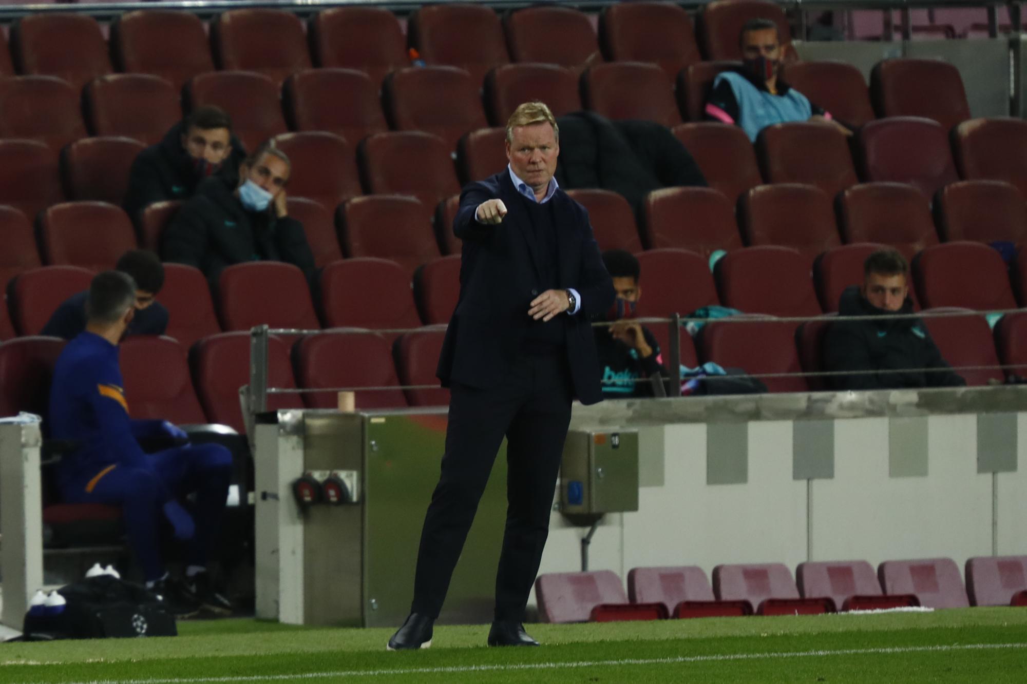 Ronald Koeman está devolviendo la ilusión al barcelonismo a base de apuestas por jóvenes talentos.  (AP/Manu Fernandez)