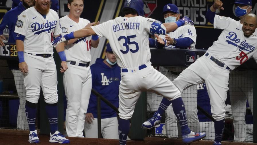 Dodgers acaricia 1er título después de 32 años y US$3,600 millones