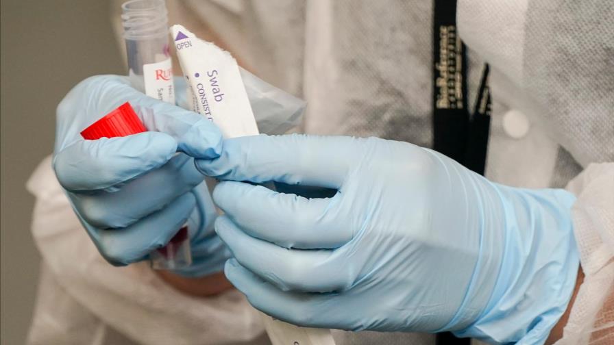 Nueva prueba detecta COVID y la gripe al mismo tiempo