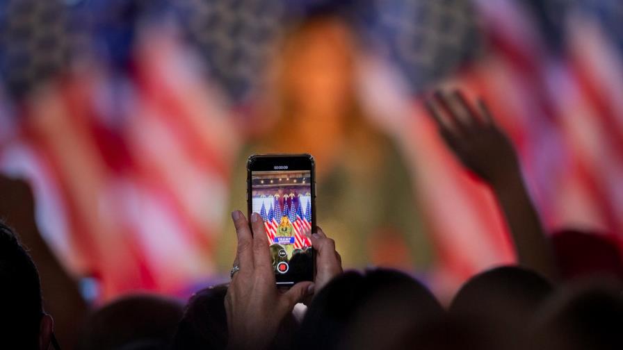 Melania Trump salió a hacer campaña por su esposo