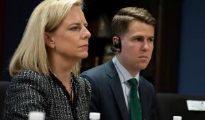 Exfuncionario de Seguridad Nacional, autor anónimo de libro crítico con Trump