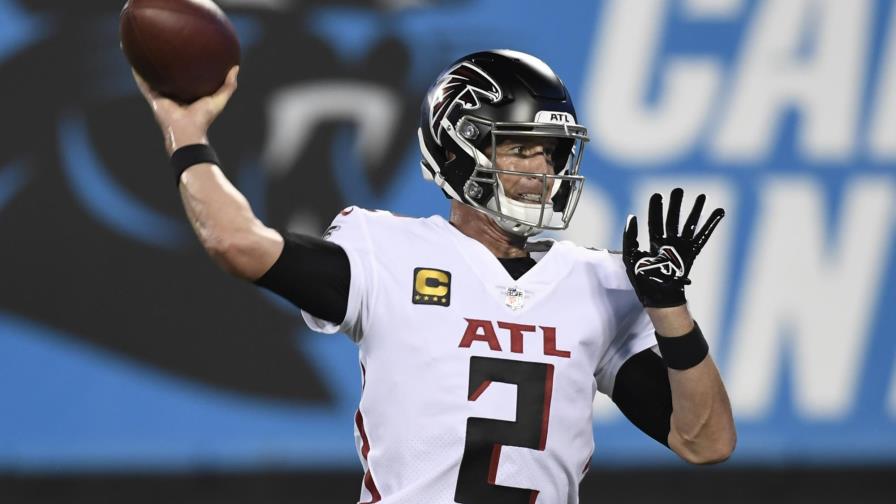 Falcons se aferran y vengan derrota ante Panthers