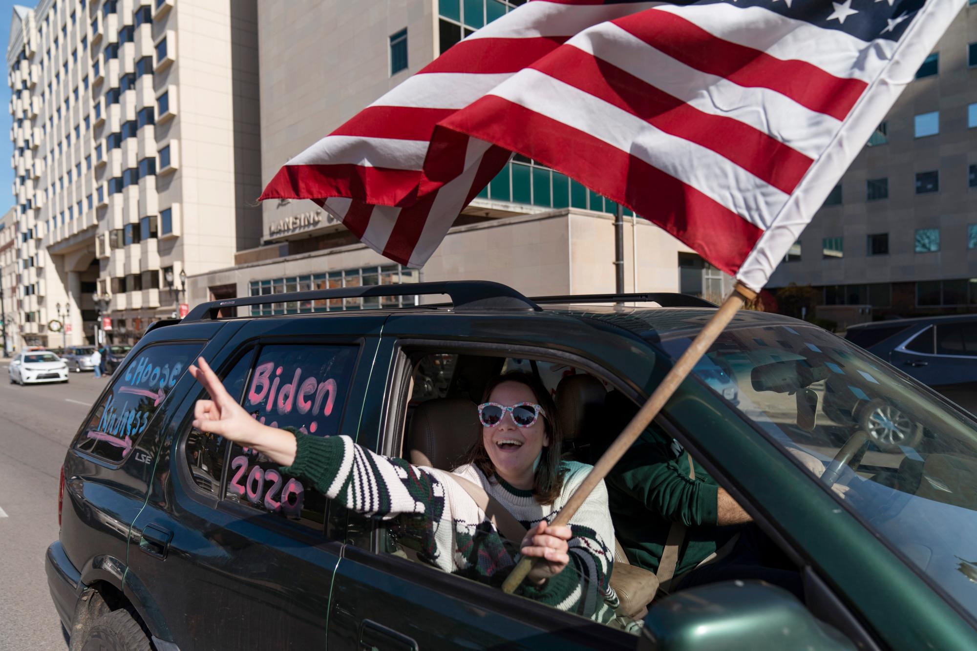 Seguidores de Biden en Michigan se congregron para celebrar. 