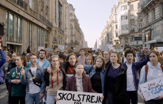 Thunberg charla sobre sus increíbles años de protesta y fama
