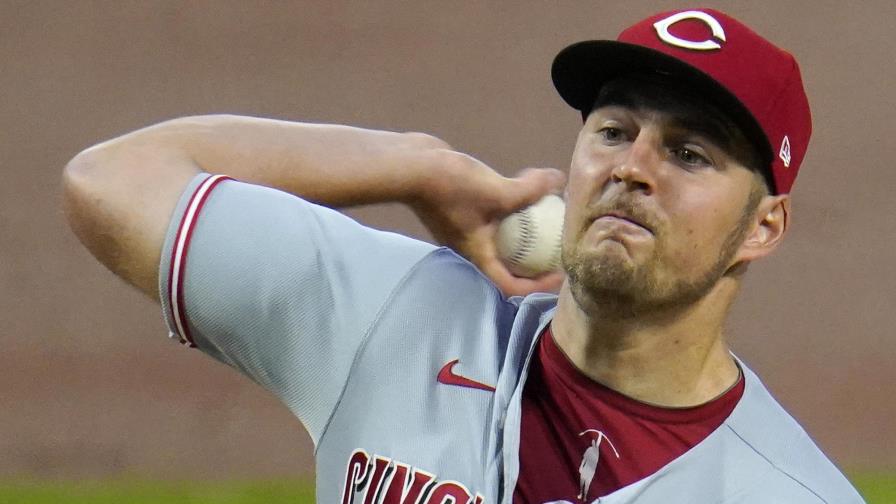 Shane Bieber de Indios y Trevor Bauer de Rojos ganan el trofeo Cy Young en Grandes Ligas