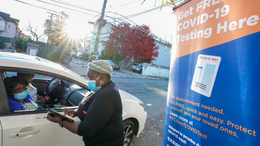 Nueva York vuelve a replegarse ante nueva ola de COVID-19 que azota a EEUU y Europa