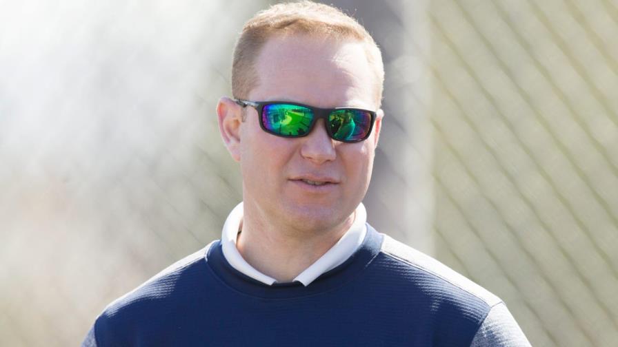 Cerveceros promueve a Matt Arnold a Gerente General