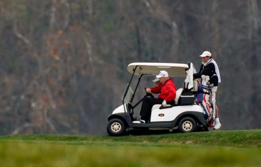 Trump cambia la cumbre de G20 por el golf tras una fugaz aparición en el foro