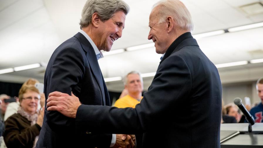 John Kerry, firmante del acuerdo de París por EEUU, pasa a ser el hombre de Biden para el clima John Kerry, firmante del acuerdo de París por EEUU, pasa a ser el hombre de Biden para el clima
