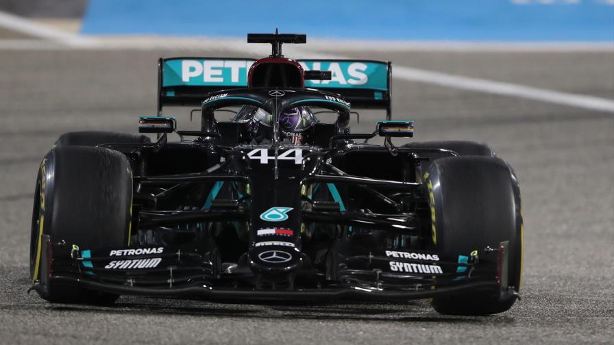 Hamilton gana el GP de Baréin tras terrorífico accidente de Grosjean Hamilton gana el GP de Baréin tras terrorífico accidente de Grosjean