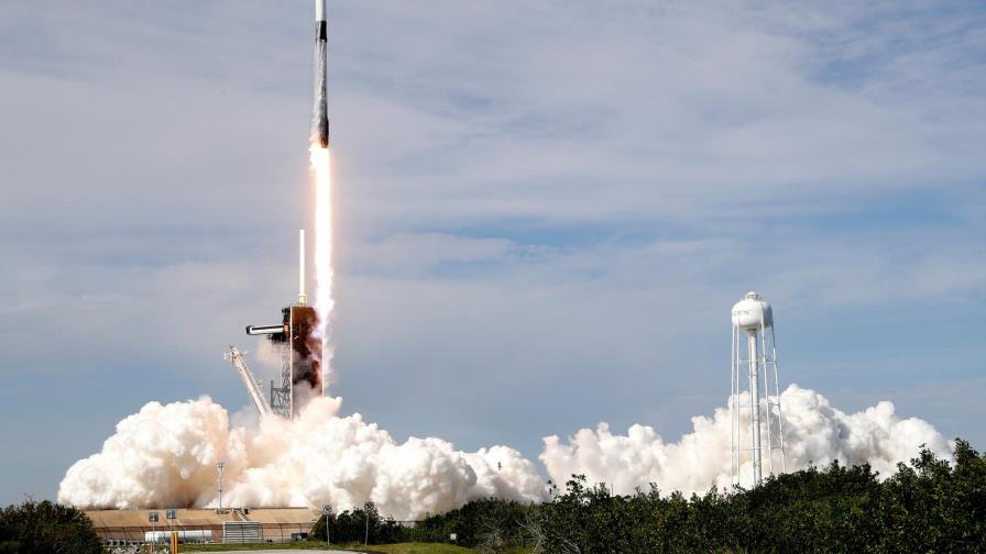 La nueva cápsula de carga de SpaceX se acopla con éxito a la EEI La nueva cápsula de carga de SpaceX se acopla con éxito a la EEI