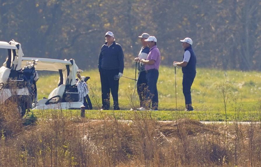 Dunas de campo de golf del presidente Donald Trump en Escocia pierden estatus