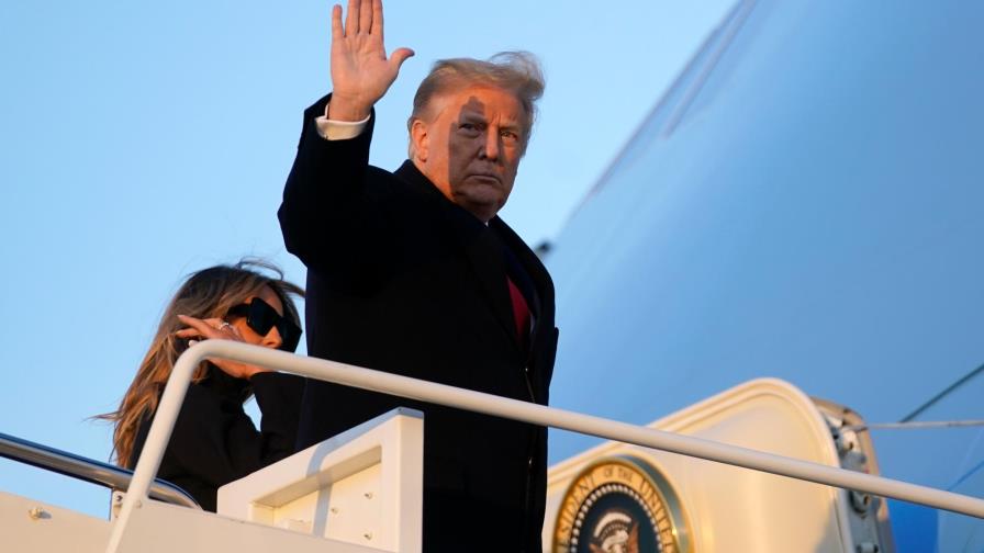 Trump amenaza con bloquear ayuda económica por pandemia a días de que expiren subsidios Trump amenaza con bloquear ayuda económica por pandemia a días de que expiren subsidios