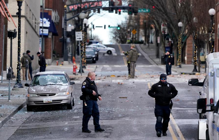 La policía investiga la explosión de una caravana en Nashville en Navidad