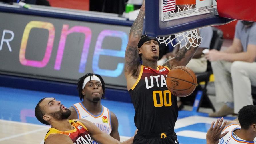 NBA multa a Jordan Clarkson por contacto con oficial