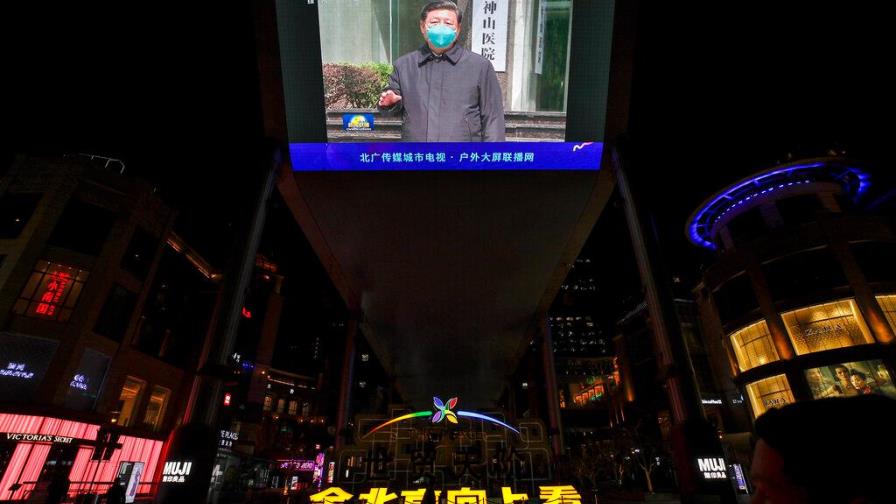 Orgullosos y patriotas, en Wuhan presumen de derrotar al virus Orgullosos y patriotas, en Wuhan presumen de derrotar al virus