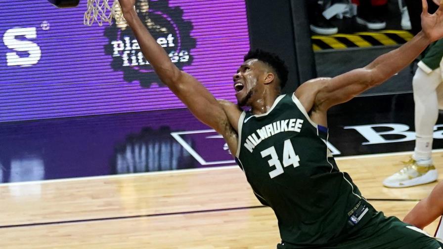 A base de triples los Bucks superan a los Bulls