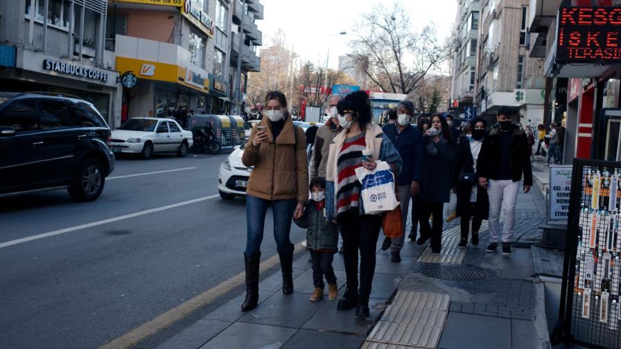 Escocia impondrá confinamiento completo por covid-19 todo el mes de enero