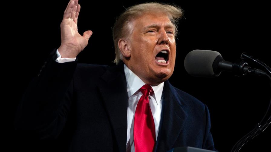 Demócratas piden investigar a Trump por presionar un resultado a su favor