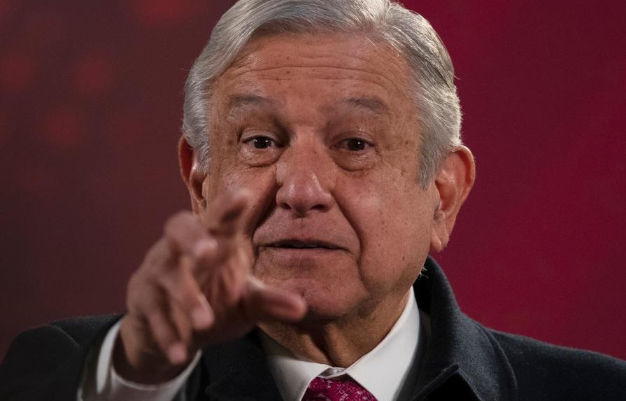 Estatua de la Libertad está “verde de coraje” por censura, dice López Obrador