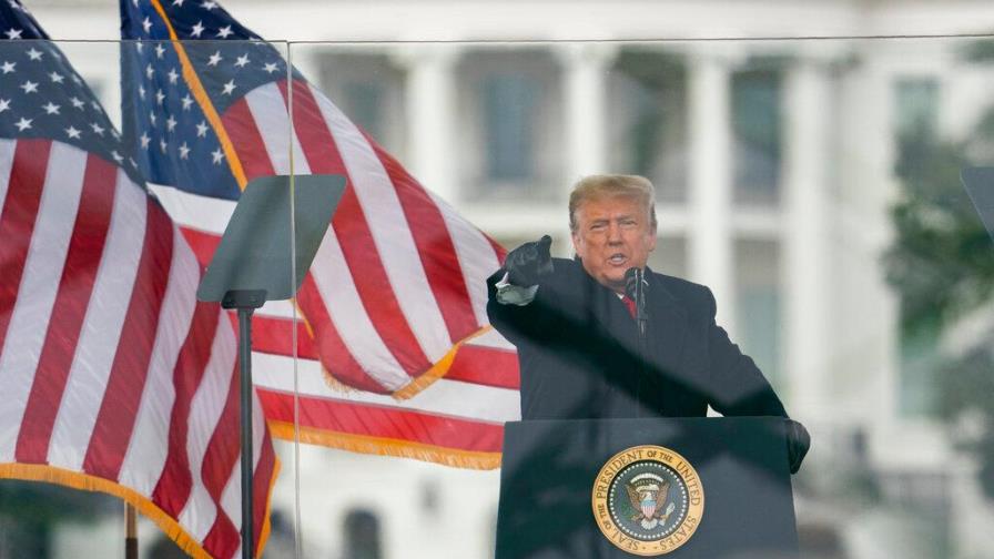 Trump acepta realidad, cuando se habla de destituirlo