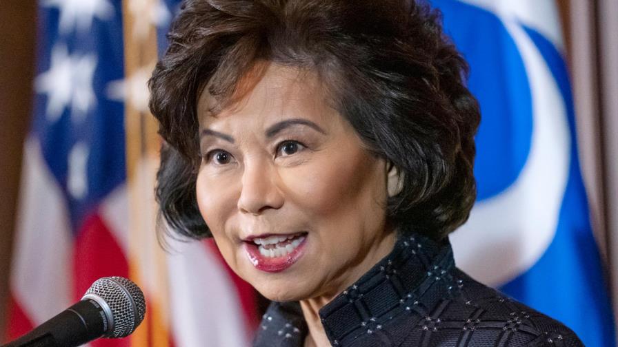 Secretaria de Transporte encabeza renuncias de alto nivel en la Casa Blanca
