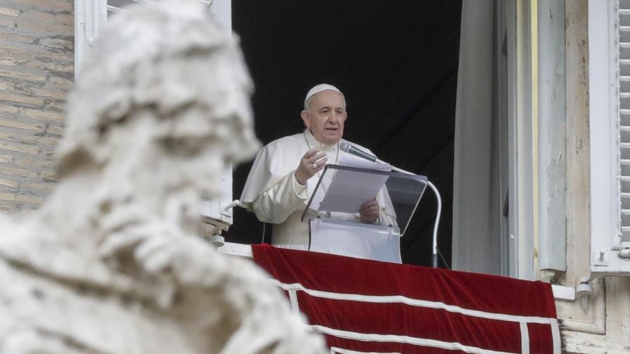 El papa critica las carencias sanitarias que ha puesto en evidencia el COVID-19
