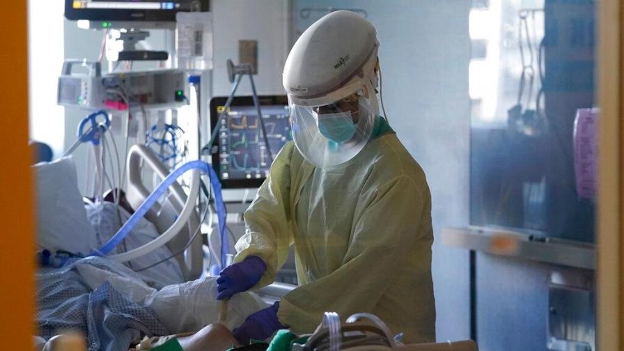 Estados Unidos alcanza los 23 millones de casos de la COVID-19