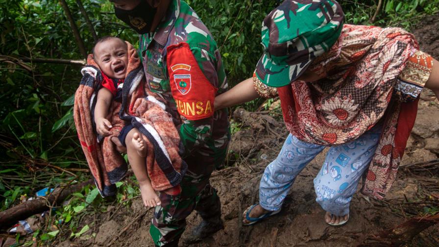 Ascienden a 46 los muertos del sismo en Indonesia central