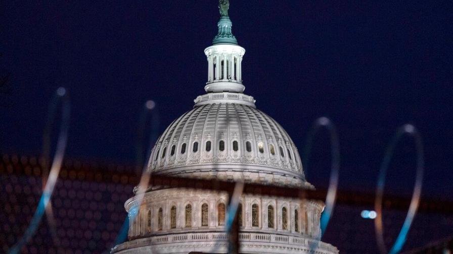 Los partidarios de Trump que buscan más violencia podrían apuntar a las capitales estatales durante la inauguración